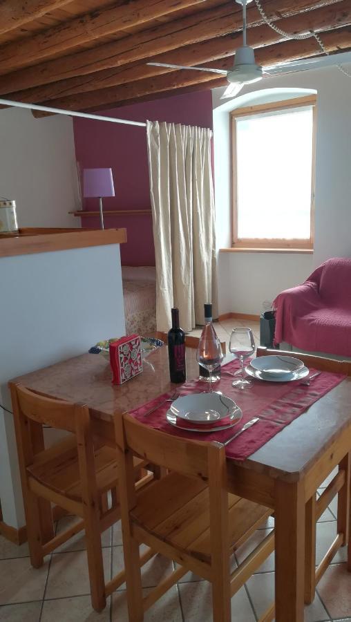 Agriturismo Le Ginestre Лацизе Экстерьер фото