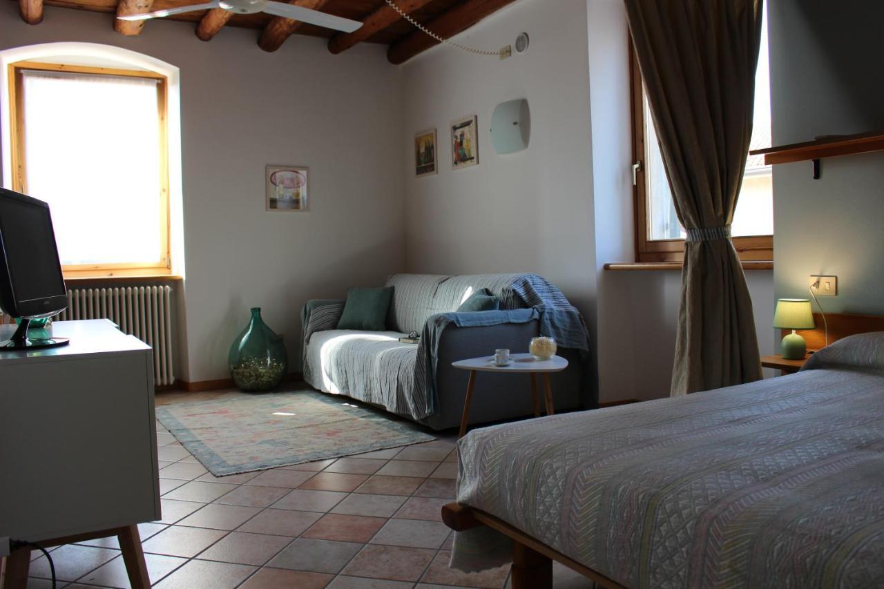 Agriturismo Le Ginestre Лацизе Экстерьер фото