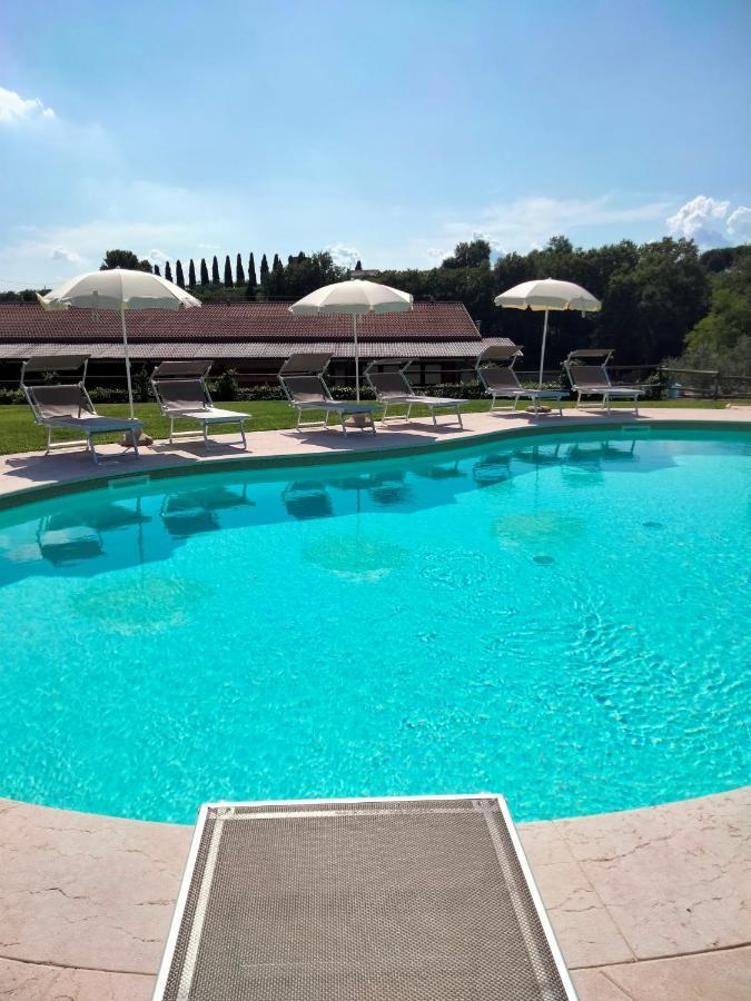Agriturismo Le Ginestre Лацизе Экстерьер фото