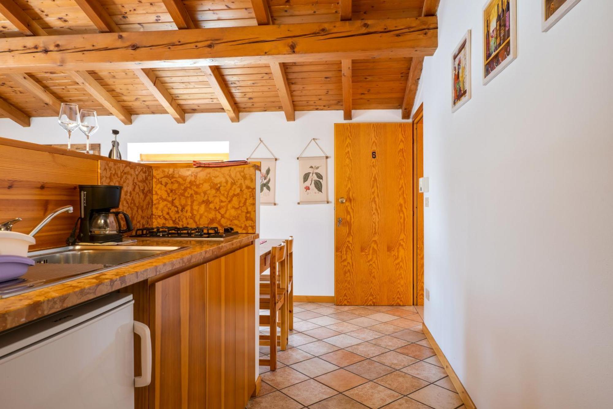 Agriturismo Le Ginestre Лацизе Экстерьер фото